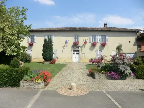 Monte Escalier 01 Monte escalier Chaleins